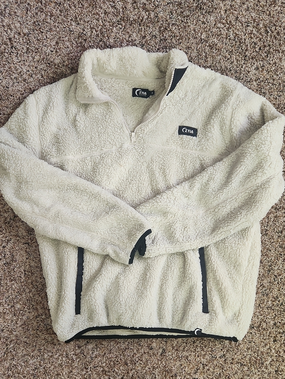 Zyia Activewear Cream Sherpa Quarter-Zip Pullover